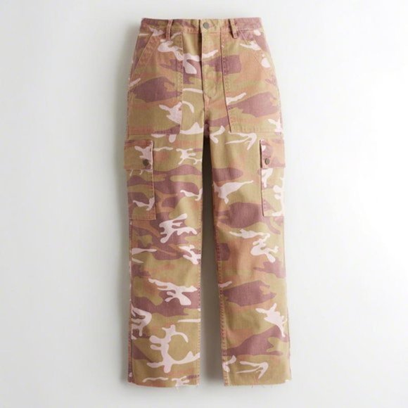 Hollister Ultra High-Rise Cargo Mom Jeans Pink Army Green Camo 9R 29 NWT - Picture 2 of 16
